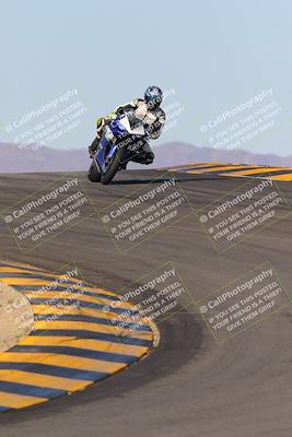 media/Dec-18-2022-SoCal Trackdays (Sun) [[8099a50955]]/Turns 9 and 10 Set 2 (1055am)/